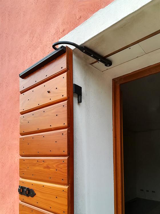 Automatizzazione per scuri a battente